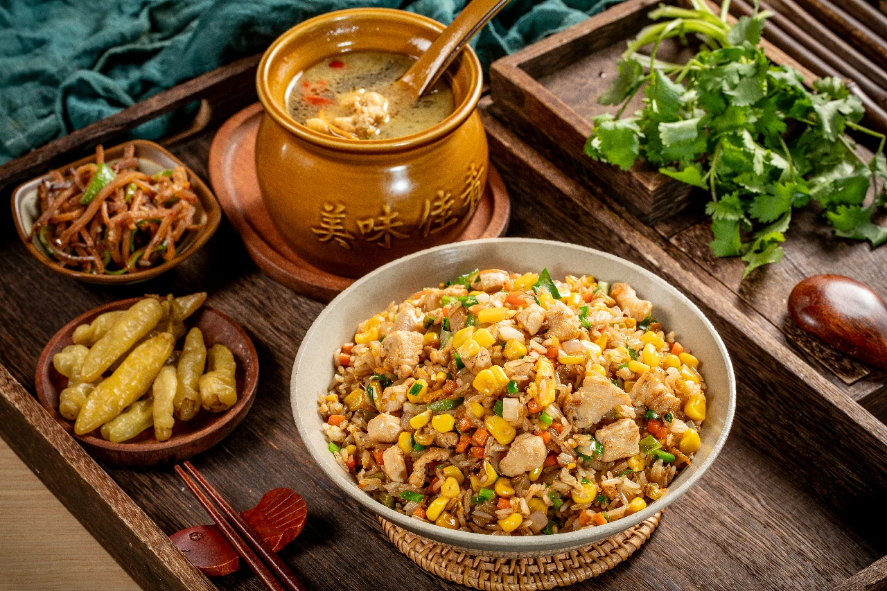 玉米鸡丁蛋炒饭